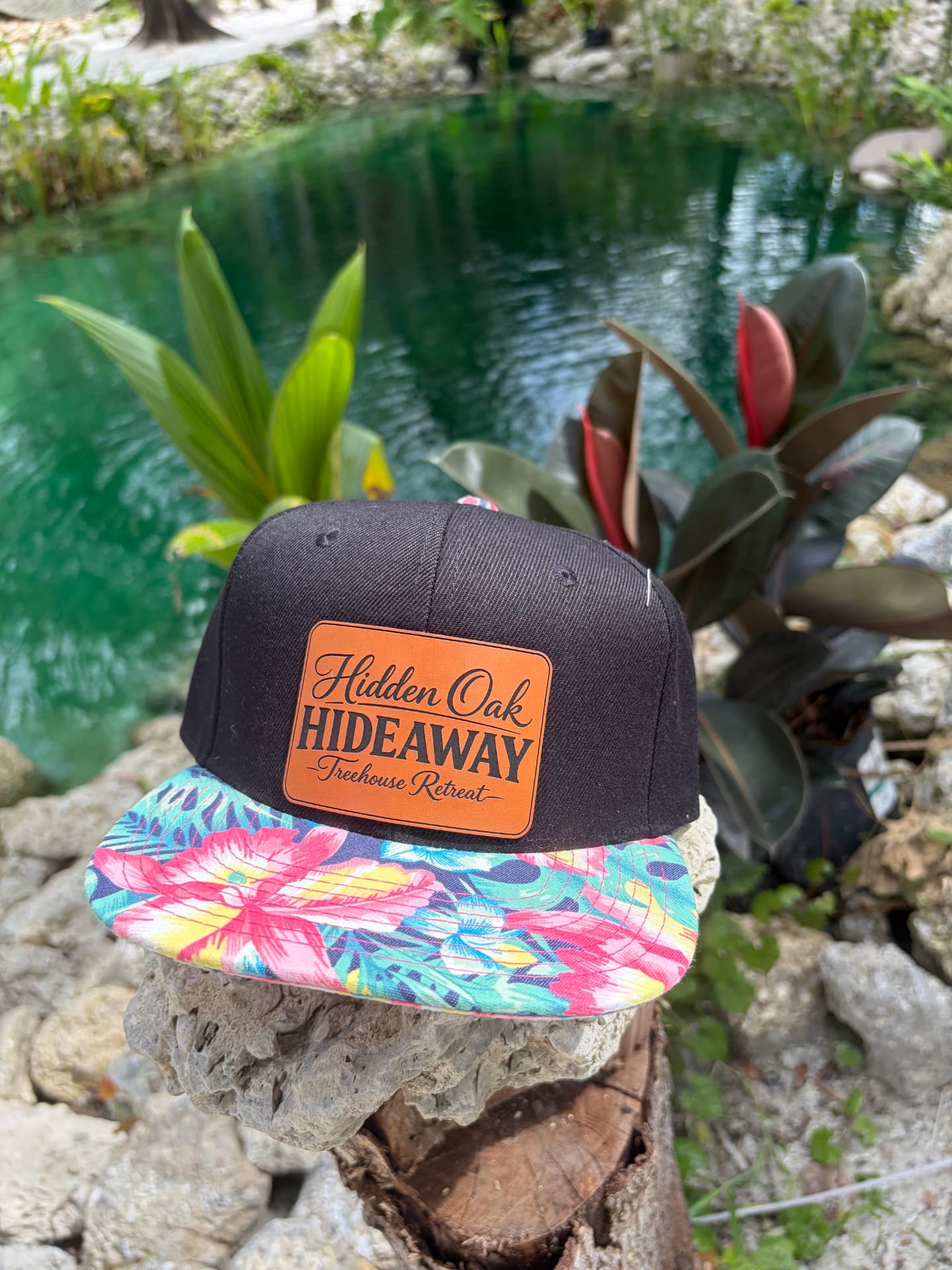 Black Hidden Oak Hideaway snapback with tropical floral brim